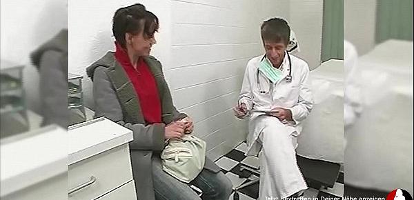 Naive teen gets a lesson in ass fucking at the doctor’s office before swallowing jizz! AMATEURCOMMUNITY.XXX